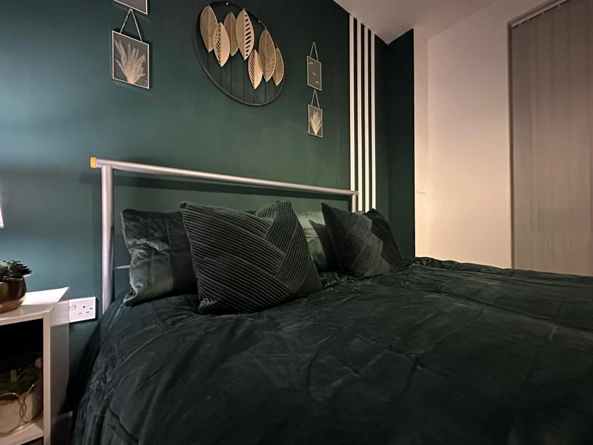 Comfortable Private Room In Bermondsey Лондон Екстериор снимка